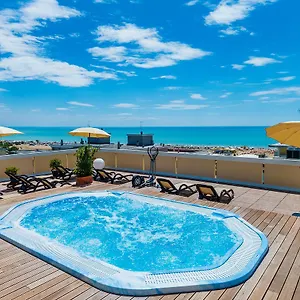 Victoria 3* Bibione